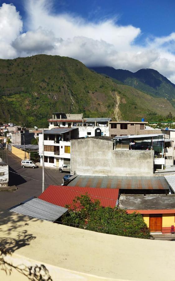 Mayra'S Apartments And Spanish School Baños Exterior foto